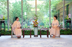 成都大运会丨彭丽媛会见印度尼西亚总统夫人伊莉亚娜