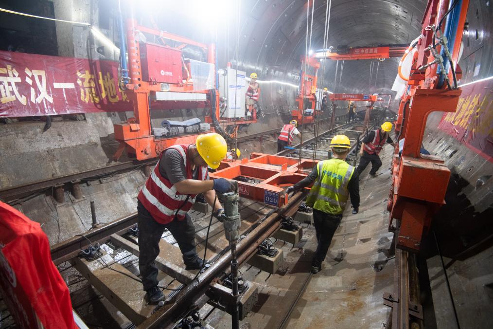 武汉地铁19号线全线轨道铺设完成