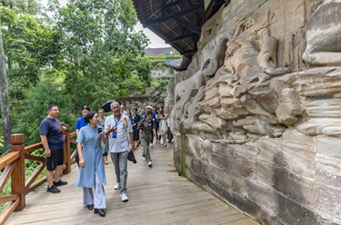 首届石窟寺保护国际论坛在重庆举行