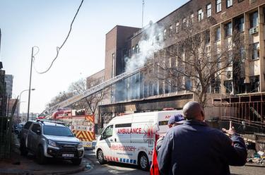 南非约翰内斯堡建筑火灾死亡人数升至64人
