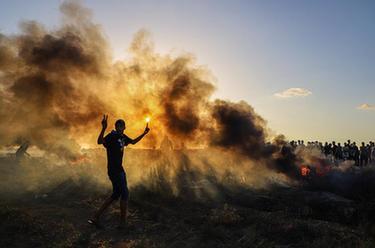 巴勒斯坦示威者举行抗议活动