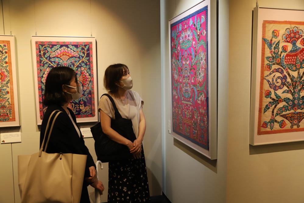 庫淑蘭剪紙藝術展在東京舉辦