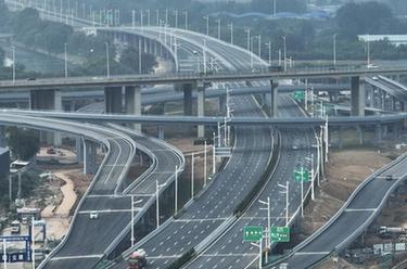 河北石家庄：完善城市交通路网体系 助推区域经济高质量发展