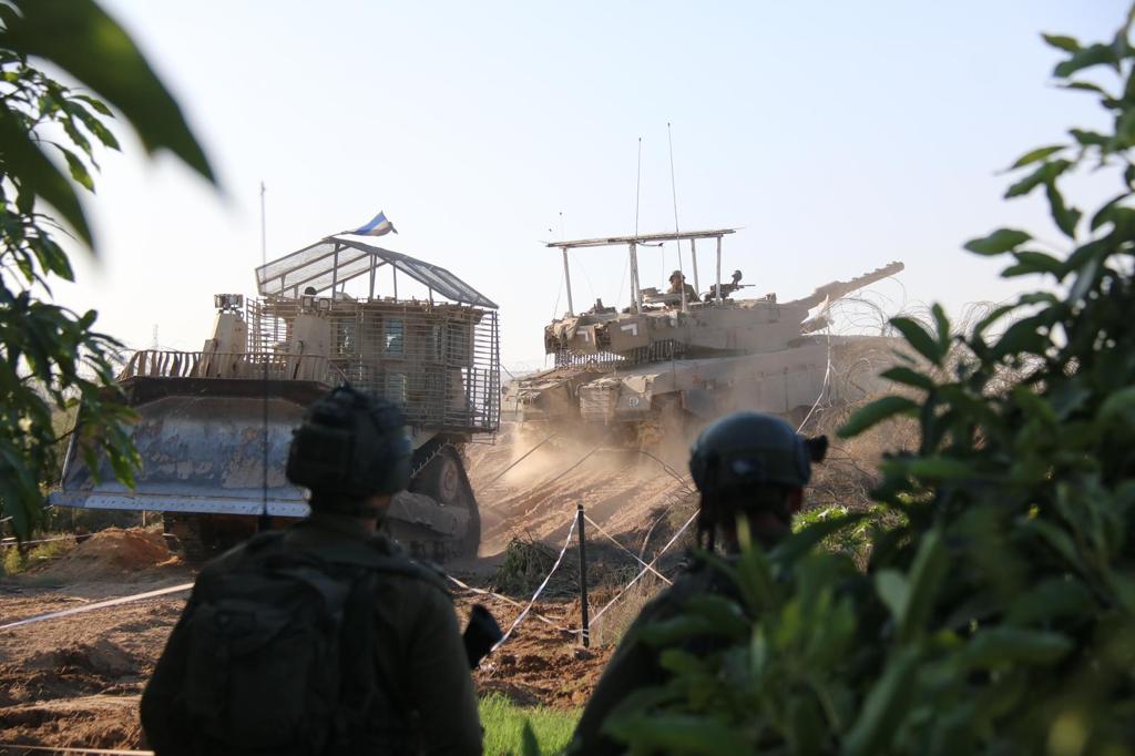 以军持续对加沙地带实施打击