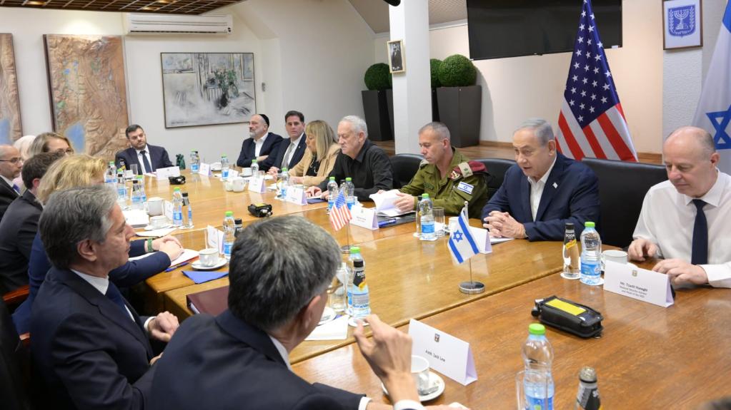 以色列总理：拒绝“任何不涉及释放被扣押以色列人”的临时停火