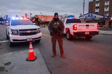 美加边境口岸发生车辆爆炸事件致2死1伤