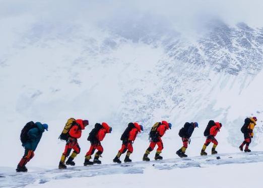 新華全媒+丨聽登山英雄們講珠峰的故事
