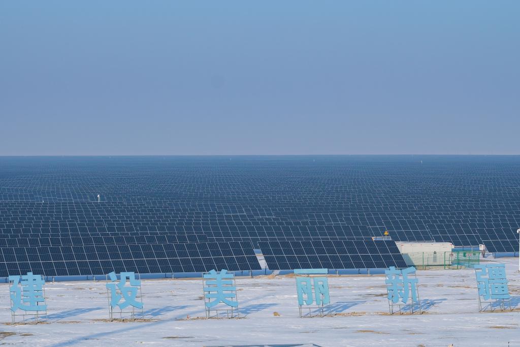 追著雪花看新疆｜新疆木壘：打造風電光伏新能源基地
