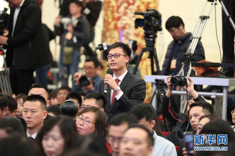 （两会&middot;XHDW）（24）李克强总理会见中外记者