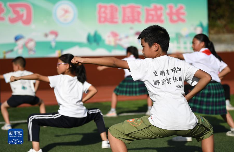 (新华全媒头条·图文互动)(14)书写体育强国逐梦奋进新篇章——以习近平同志为核心的党中央关心体育事业发展纪实