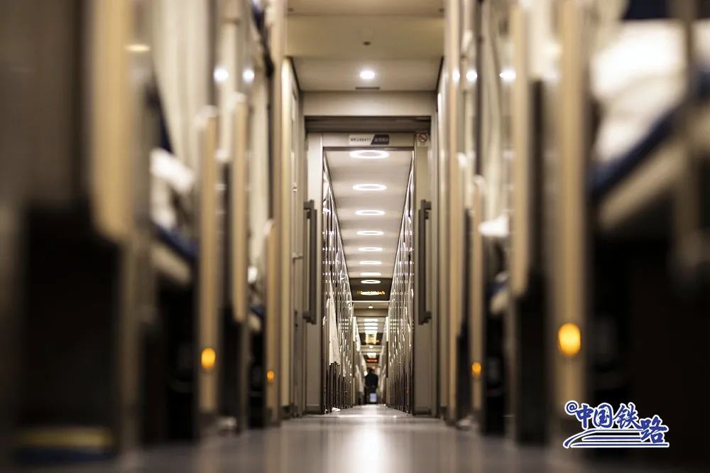 “双层”卧铺动车怎么收费?已开始售票 网友评论:必须睡一次!