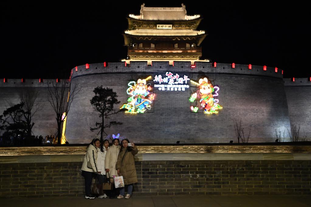 中国古城在文化保护与旅游开发中焕发生机 第 2 张
