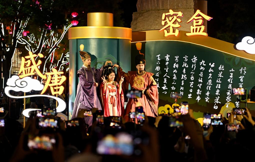 传统与现代交织：2023年中国文化增亮世界