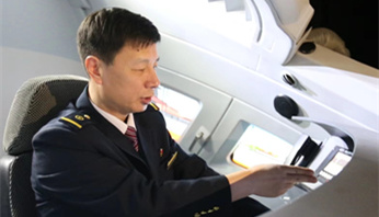 工作的时间越久，对铁路的感情越深