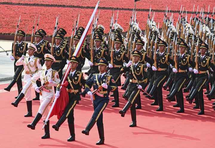 刘永久：持刀护旗扬国威__新华网