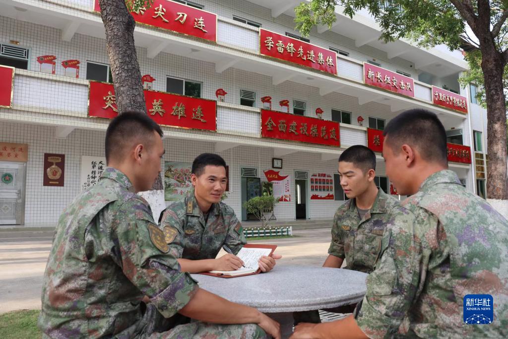 习近平主席出席军队领导干部会议时发表 的重要讲话在全军部队引起强烈反响