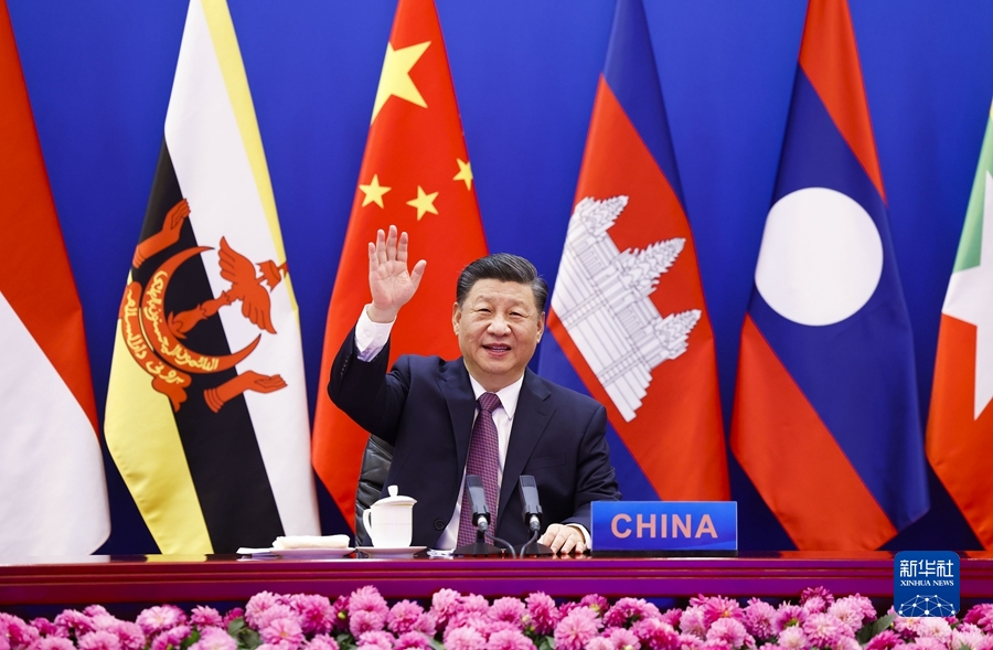习近平出席并主持中国－东盟建立对话关系30周年纪念峰会 正式宣布建立中国东盟全面战略伙伴关系