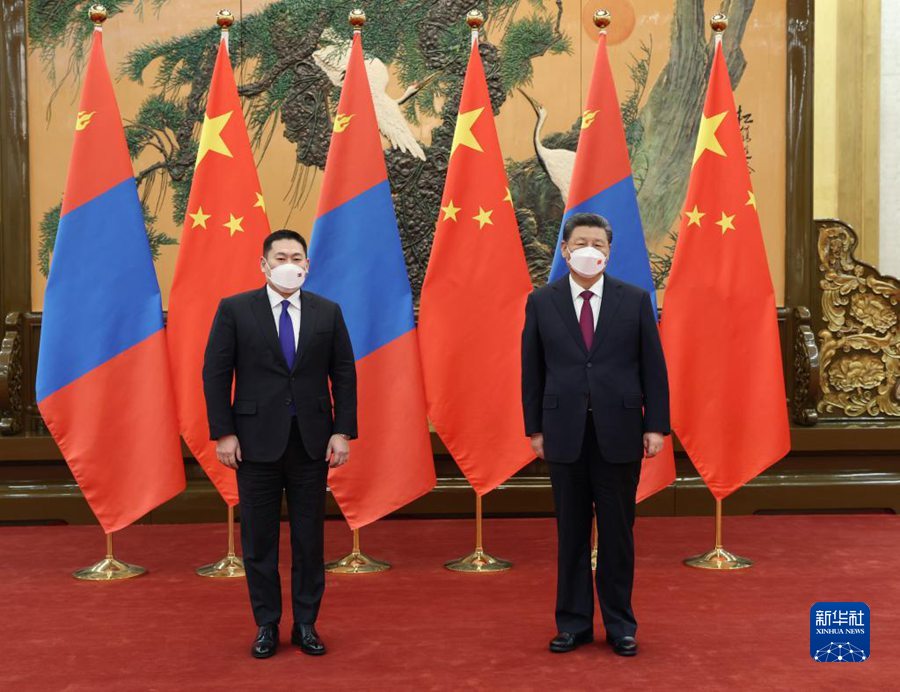 习近平会见蒙古国总理奥云额尔登
