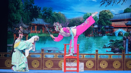 新闻多一点丨在常德河街,感受非遗魅力