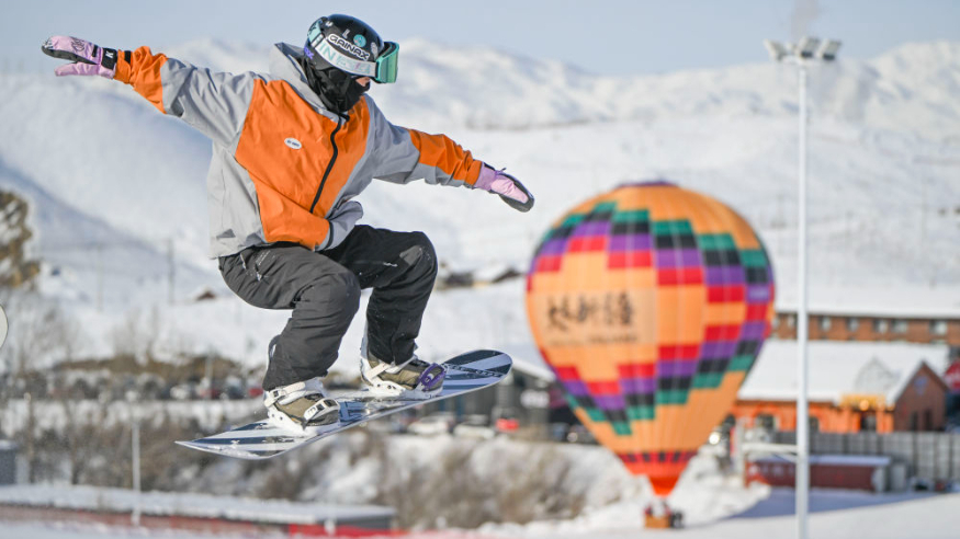 踏雪飞腾，共赴春天