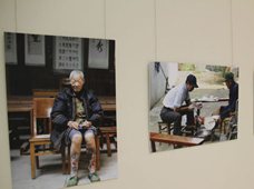 反映侵华日军罪行图片展在东京展出