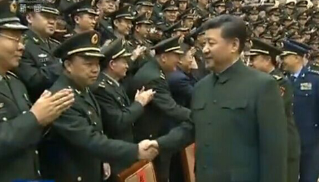 习近平视察解放军报社