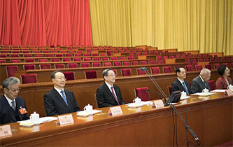 政协第十三届全国委员会第一次会议举行预备会议