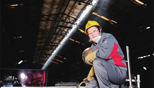 女电焊高级技师于静：不懈追求完美的&ldquo;钢铁裁缝&rdquo;