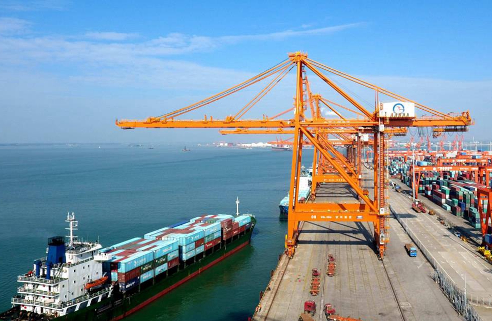 我国前11个月货物贸易进出口总值超去年全年