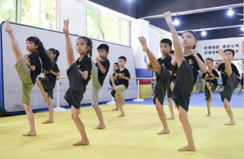 《全民健身计划（2021-2025年）》《“十四五”体育发展规划》等文件发布