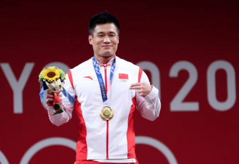 吕小军（男，37岁，举重）