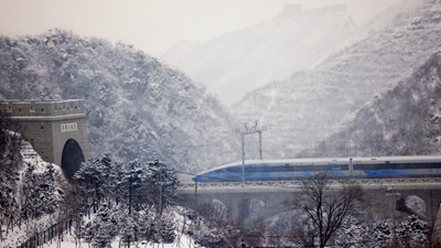 冬奥“问记者”丨乘坐冬奥列车是什么体验?