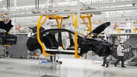 走进市场主体丨红旗汽车&ldquo;又潮又飒&rdquo; 一汽让老品牌焕新生