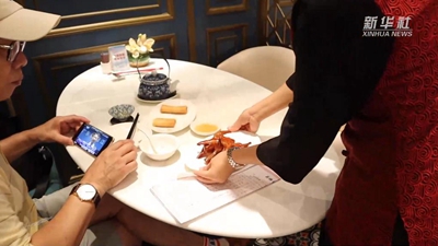 記者直擊上海有序放開餐飲堂食首日