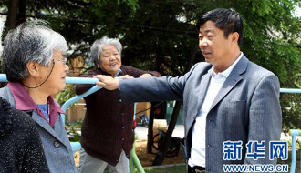 “小巷总理”杨兆顺：用深情和汗水浇灌都市和谐家园