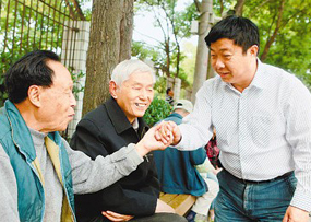 “草根书记”的“草根经”