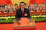 十八大闭幕会 李克强投票