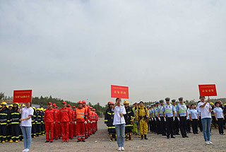 2013年新疆重大危险化学品道路运输事故综合应急演练