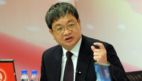 访谈嘉宾胡建文