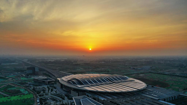 伟大觉醒、伟大革命——改革开放精神述评