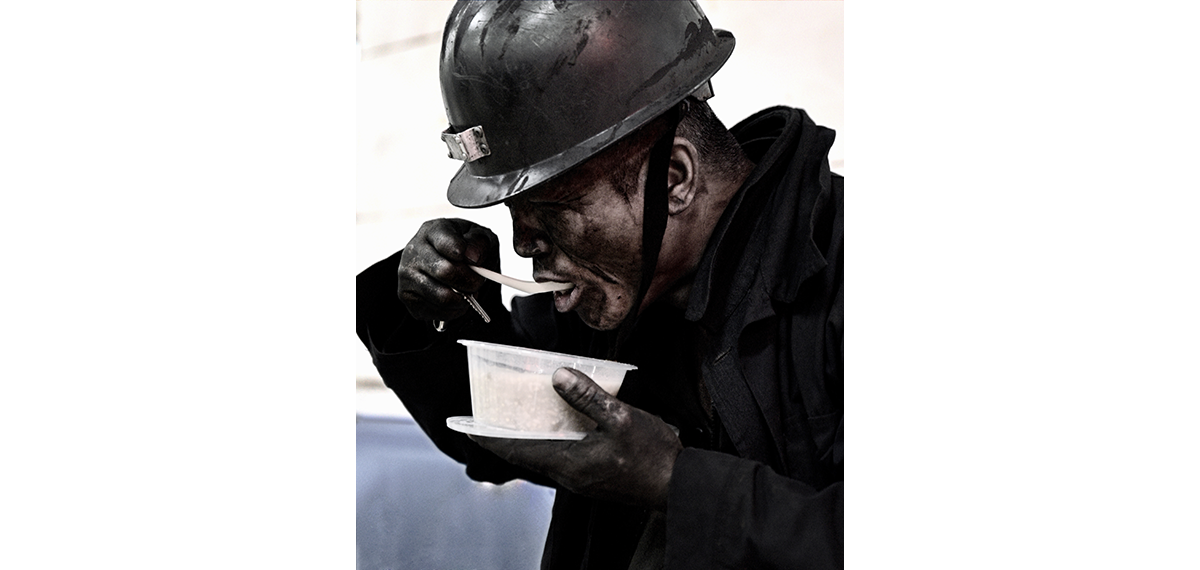 二等獎：《礦工》——段磊（扎煤公司）