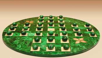 益智游戏——独立钻石棋