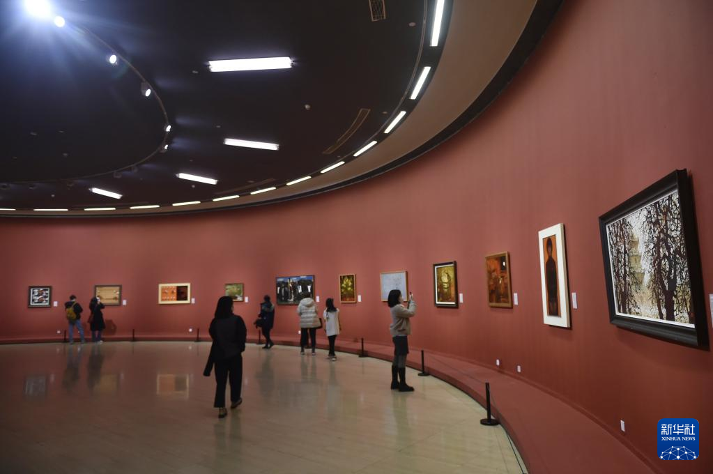 “丹漆随梦——中国美术馆藏漆画艺术展”在京举行