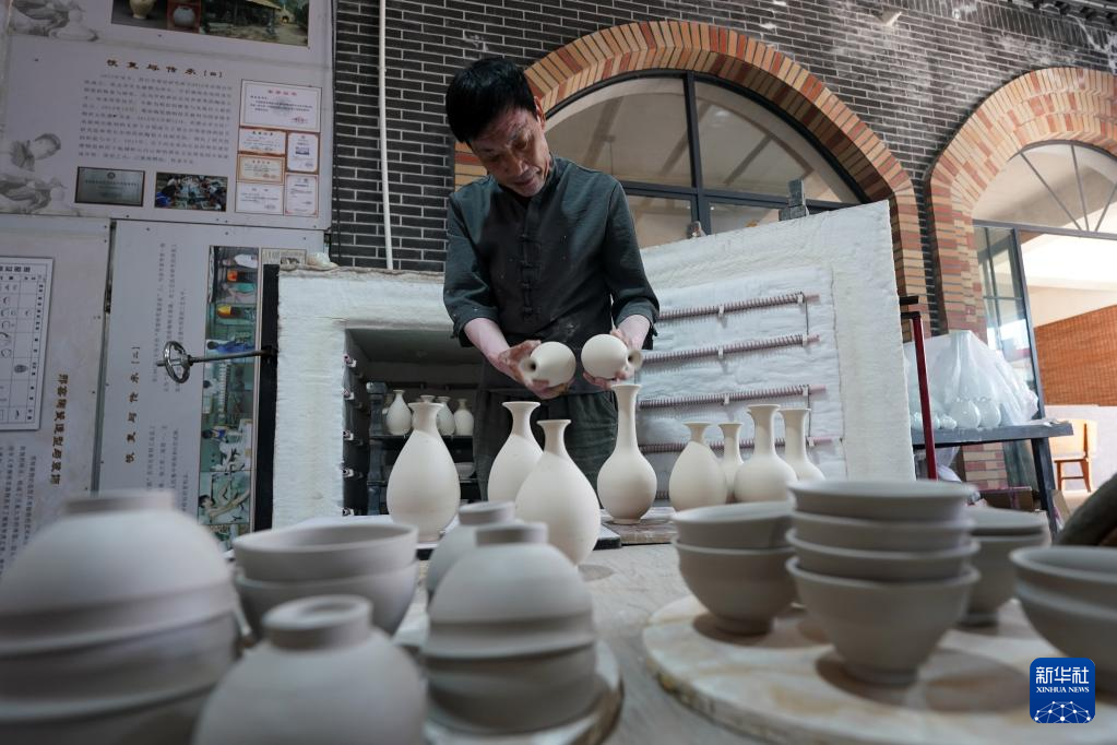 弘扬邢窑文化传承非遗技艺-新华网