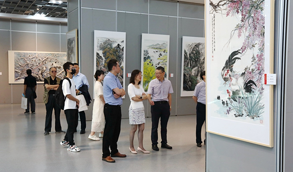 “生命礼赞——张永荣中国画展”在南京图书馆举办
