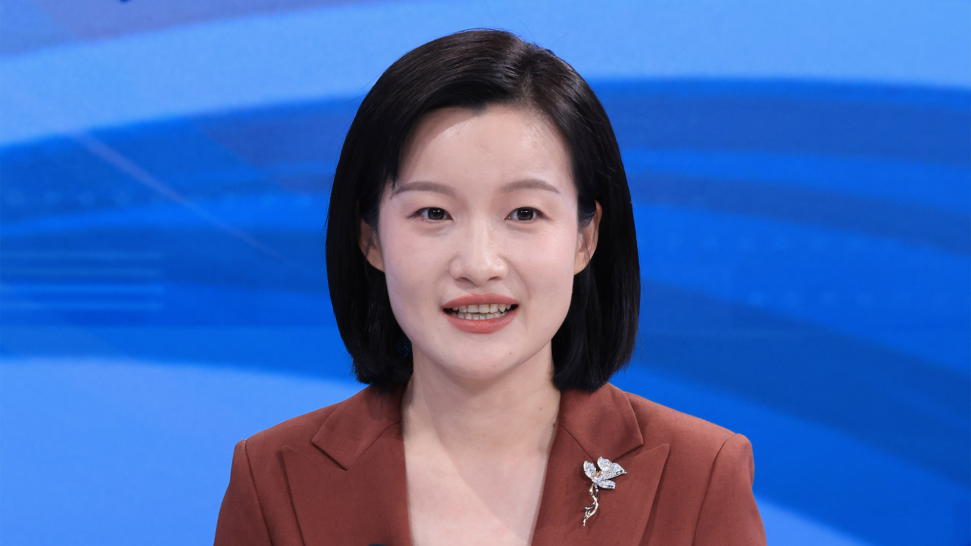 2024年我国居民人均预期寿命79岁，比世界平均高5岁