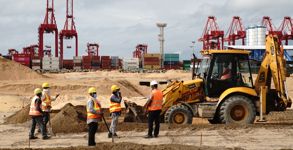 一带一路：命运与共 携手向前