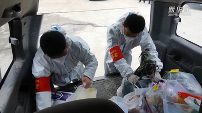 “疫”线有我丨重庆秀山:滞留旅客成为抗疫志愿者