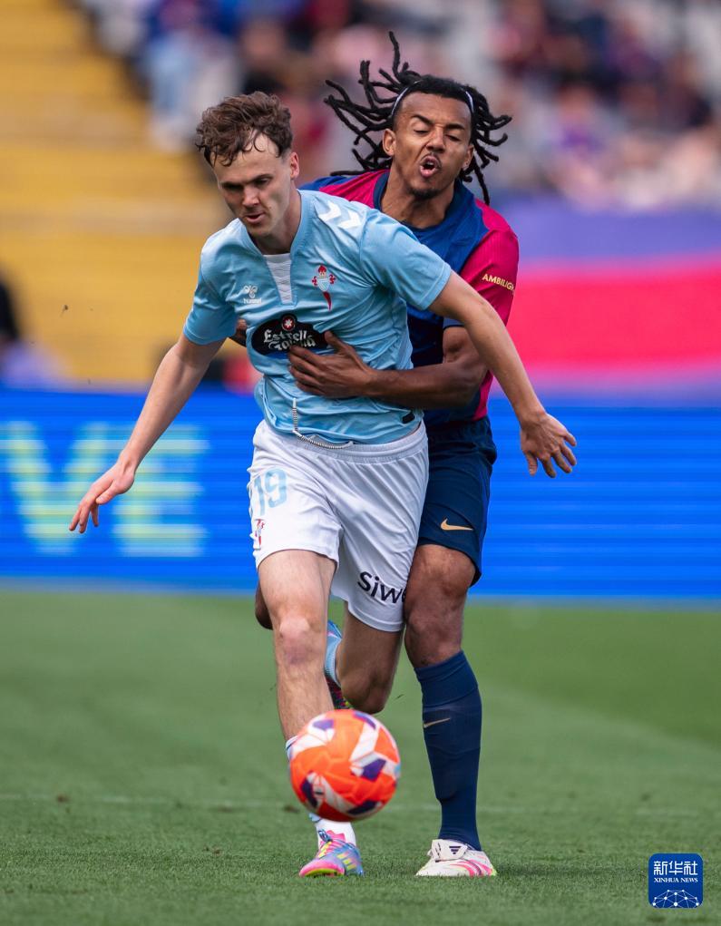 足球——西甲：巴塞罗那战胜塞尔塔-新华网