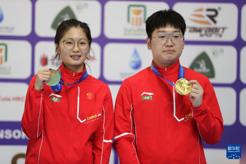 射击世锦赛：姚千寻/胡凯获10米气手枪混合团体冠军